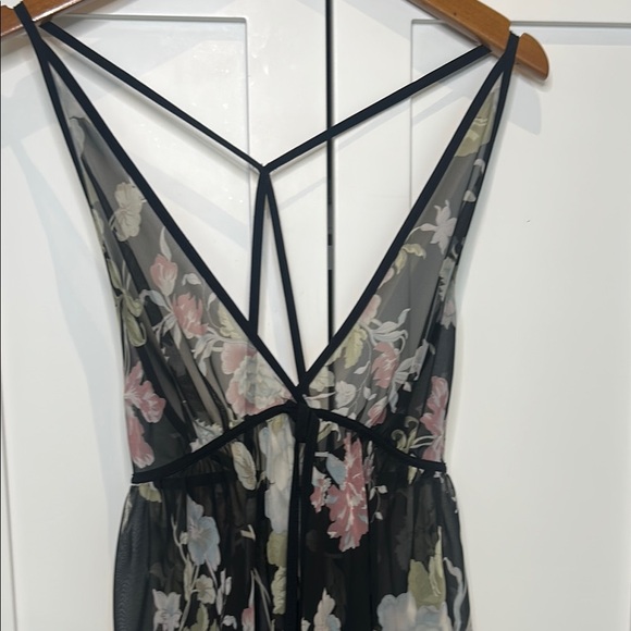 Linda Montreal Sheer Floral Mesh Boudoir Slip Strappy Back Y2K Maxi Nightgown - Picture 3 of 13